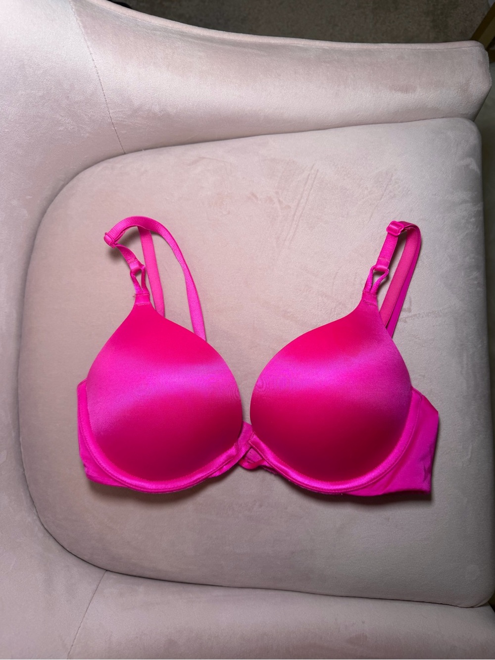Victoria’s Secret Hot Pink Bombshell Bra 32B